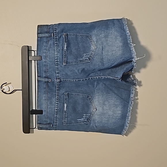 Jean shorts - Picture 2 of 5